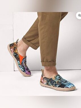 UIN Men's Sneaker Painted Canvas
Slip-On Walking Travel Shoes (Starry Night)
